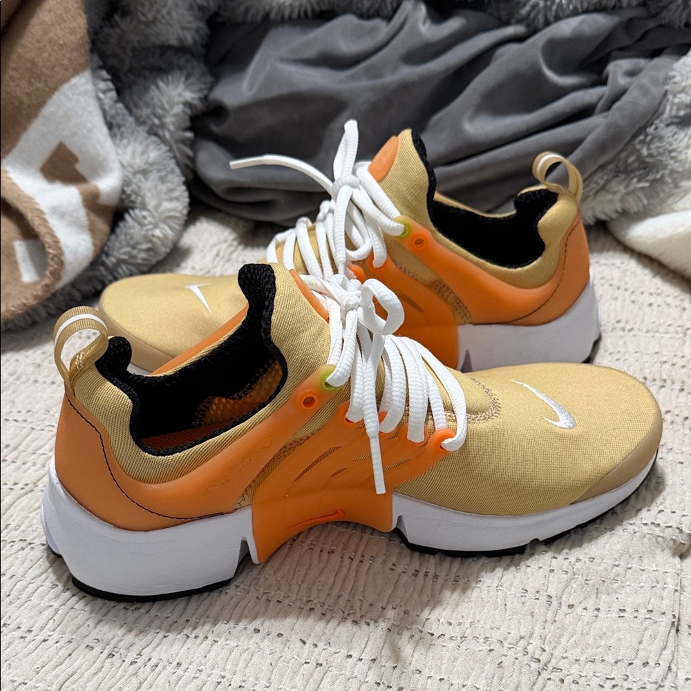 Nike Orange Presto